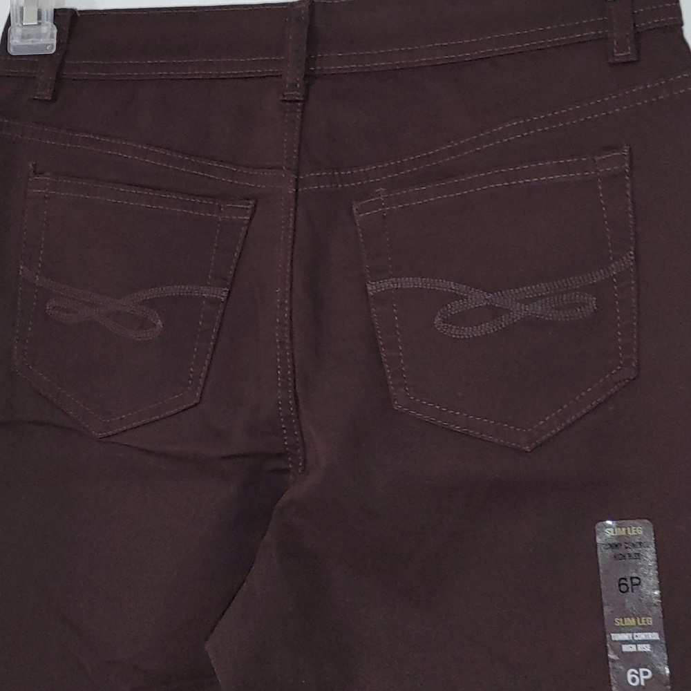 Petite Jeans - Picture 4 of 5